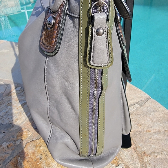 Coach Kristen Spectator Hobo Gray Leather With Croc Embossed Front - Picture 3 of 16